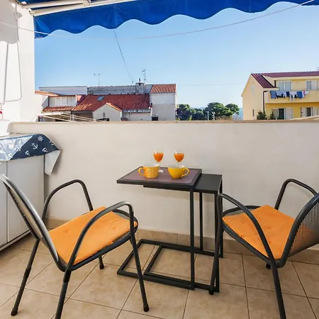 Sunny 1bd Near Firule - Balcony & Peaceful *